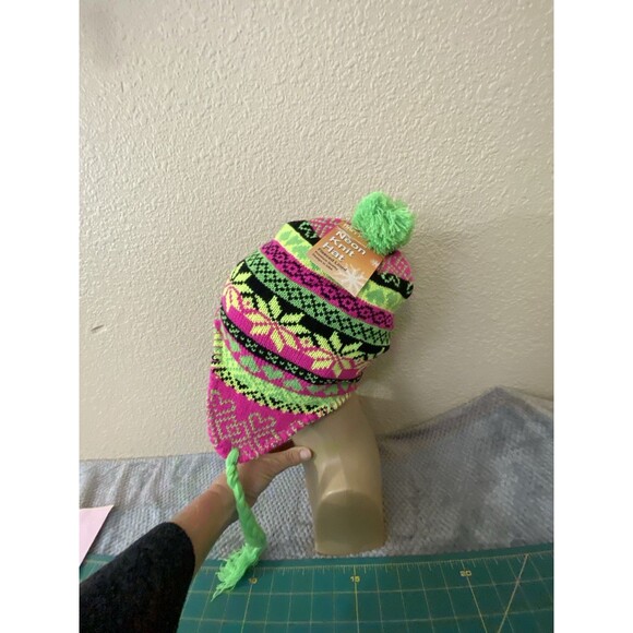 Peruvian Chullo hat Neon Florescent Green Pom - Picture 7 of 14